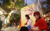 Phố sách xuân Quý Mão rộn ràng ngày mùng 1 Tết