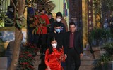 Đông đảo người dân Hà Nội đi lễ chùa cầu an trong năm mới
