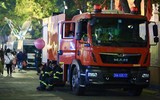 Ấn tượng với những hình ảnh đẹp của Cảnh sát phòng cháy trong đêm giao thừa 