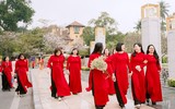 Phụ nữ Công an Thủ đô thướt tha áo dài mừng Ngày Quốc tế Phụ nữ 