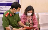 Công an Hà Nội hướng dẫn, hỗ trợ người dân thực hiện dịch vụ công trực tuyến