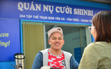 Quán cơm 2.000 đồng ở Hà Nội và nụ cười của những bệnh nhân ung thư