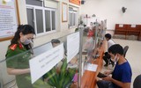 Công an Hà Nội căng mình trong 