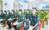 Hàng trăm chiến sĩ Cảnh sát cơ động tham gia hiến máu tình nguyện