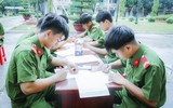 Hàng trăm chiến sĩ Cảnh sát cơ động tham gia hiến máu tình nguyện