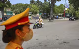 Lực lượng Công an căng mình dưới nắng nóng gần 50 độ C đảm bảo an toàn tuyệt đối kỳ họp Quốc hội 