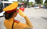 Lực lượng Công an căng mình dưới nắng nóng gần 50 độ C đảm bảo an toàn tuyệt đối kỳ họp Quốc hội 