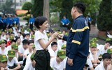 Học sinh Hà Nội học cách sinh tồn, thoát hiểm khi có cháy