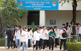 Thí sinh ở Hà Nội vui vẻ, tự tin sau môn thi đầu tiên