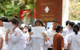 Thí sinh ở Hà Nội vui vẻ, tự tin sau môn thi đầu tiên