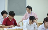 Những hình ảnh nghiêm ngặt trong phòng thi tốt nghiệp THPT 2023