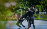 Hình ảnh ấn tượng của Cảnh sát cơ động tập huấn điều lệnh võ thuật dưới nắng thu Hà Nội