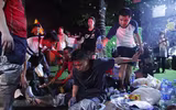 Những hình ảnh lính cứu hỏa Hà Nội bị thương, kiệt sức sau nhiều giờ chữa cháy 