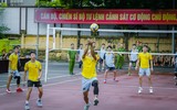 Mãn nhãn với những trận đấu bóng chuyền của lực lượng Cảnh sát Cơ động 