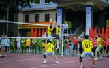Mãn nhãn với những trận đấu bóng chuyền của lực lượng Cảnh sát Cơ động 