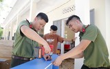 Công an Hà Nội với hành trình tiếp bước đến trường cho trẻ em vùng cao Bình Hẻm