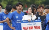 Ngắm 100 nữ sinh khoe sắc tại Giải bóng đá Trung học phổ thông lớn nhất Hà Nội
