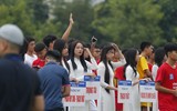Ngắm 100 nữ sinh khoe sắc tại Giải bóng đá Trung học phổ thông lớn nhất Hà Nội