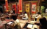 Mãn nhãn với màn trình diễn ánh sáng của tour đêm Văn Miếu - Quốc Tử Giám