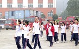 Gần 400 học sinh ở Hà Nội trải nghiệm kỹ năng chữa cháy, thoát hiểm