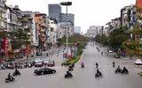 Giảm 'nhiệt' các 'điểm nóng' giao thông ở Hà Nội trong chiều 30 Tết