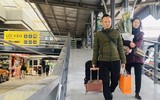 Bến xe ở Hà Nội nhộn nhịp trong ngày đầu năm mới