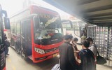 Bến xe ở Hà Nội nhộn nhịp trong ngày đầu năm mới