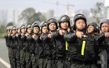 Hình ảnh ấn tượng của Cảnh sát cơ động Hà Nội tập luyện cho Lễ kỷ niệm ngày truyền thống 