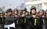 Hình ảnh ấn tượng của Cảnh sát cơ động Hà Nội tập luyện cho Lễ kỷ niệm ngày truyền thống 