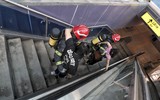 Giải cứu hành khách trong vụ cháy giả định trên tàu metro Nhổn - ga Hà Nội