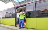 Giải cứu hành khách trong vụ cháy giả định trên tàu metro Nhổn - ga Hà Nội