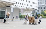 Diễn tập cứu người mắc kẹt trong đám cháy lớn ở Trung tâm thương mại