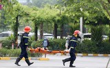 Diễn tập cứu người mắc kẹt trong đám cháy lớn ở Trung tâm thương mại
