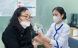 Người dân Hà Nội chủ động đi tiêm vaccine ngừa cúm