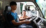 Cận cảnh quy trình thi sát hạch, cấp giấy phép lái xe máy do Công an Hà Nội tổ chức
