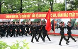 Hàng nghìn chiến sĩ công an phơi mình tập diễu binh giữa nắng lửa Hà Nội