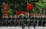 Hàng nghìn chiến sĩ công an phơi mình tập diễu binh giữa nắng lửa Hà Nội