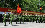 Hàng nghìn chiến sĩ công an phơi mình tập diễu binh giữa nắng lửa Hà Nội
