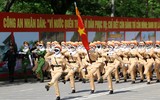 Hàng nghìn chiến sĩ công an phơi mình tập diễu binh giữa nắng lửa Hà Nội