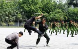 Những màn trình diễn võ thuật ấn tượng của Đội tuyển Điều lệnh, quân sự, võ thuật Công an Hà Nội 