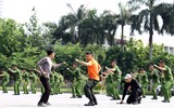 Những màn trình diễn võ thuật ấn tượng của Đội tuyển Điều lệnh, quân sự, võ thuật Công an Hà Nội 