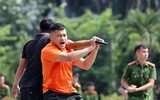 Những màn trình diễn võ thuật ấn tượng của Đội tuyển Điều lệnh, quân sự, võ thuật Công an Hà Nội 