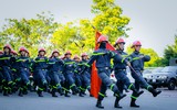 Những người truyền lửa trong mỗi bước chân diễu hành của Công an Hà Nội