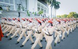 Những người truyền lửa trong mỗi bước chân diễu hành của Công an Hà Nội