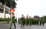 Những hình ảnh đẹp của Công an Hà Nội diễu binh trong mưa 