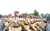 Những hình ảnh đẹp của Công an Hà Nội diễu binh trong mưa 