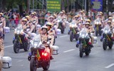 Cận cảnh dàn xe chuyên dụng của Công an Hà Nội diễu binh, diễu hành tại hồ Hoàn Kiếm 