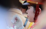 Những khoảnh khắc đẹp của nữ Cảnh sát giao thông sau giờ tập diễu binh