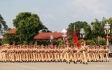 Toàn cảnh khối nữ Cảnh sát giao thông luyện tập diễu binh, diễu hành dưới nắng thu Ba Đình