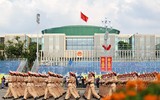 Toàn cảnh khối nữ Cảnh sát giao thông luyện tập diễu binh, diễu hành dưới nắng thu Ba Đình